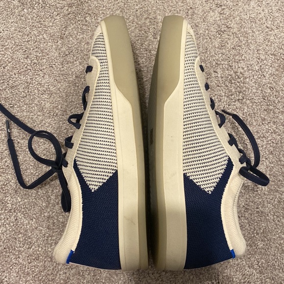 Like new Rothy’s Lace-Up Sneaker (8) - Picture 4 of 8